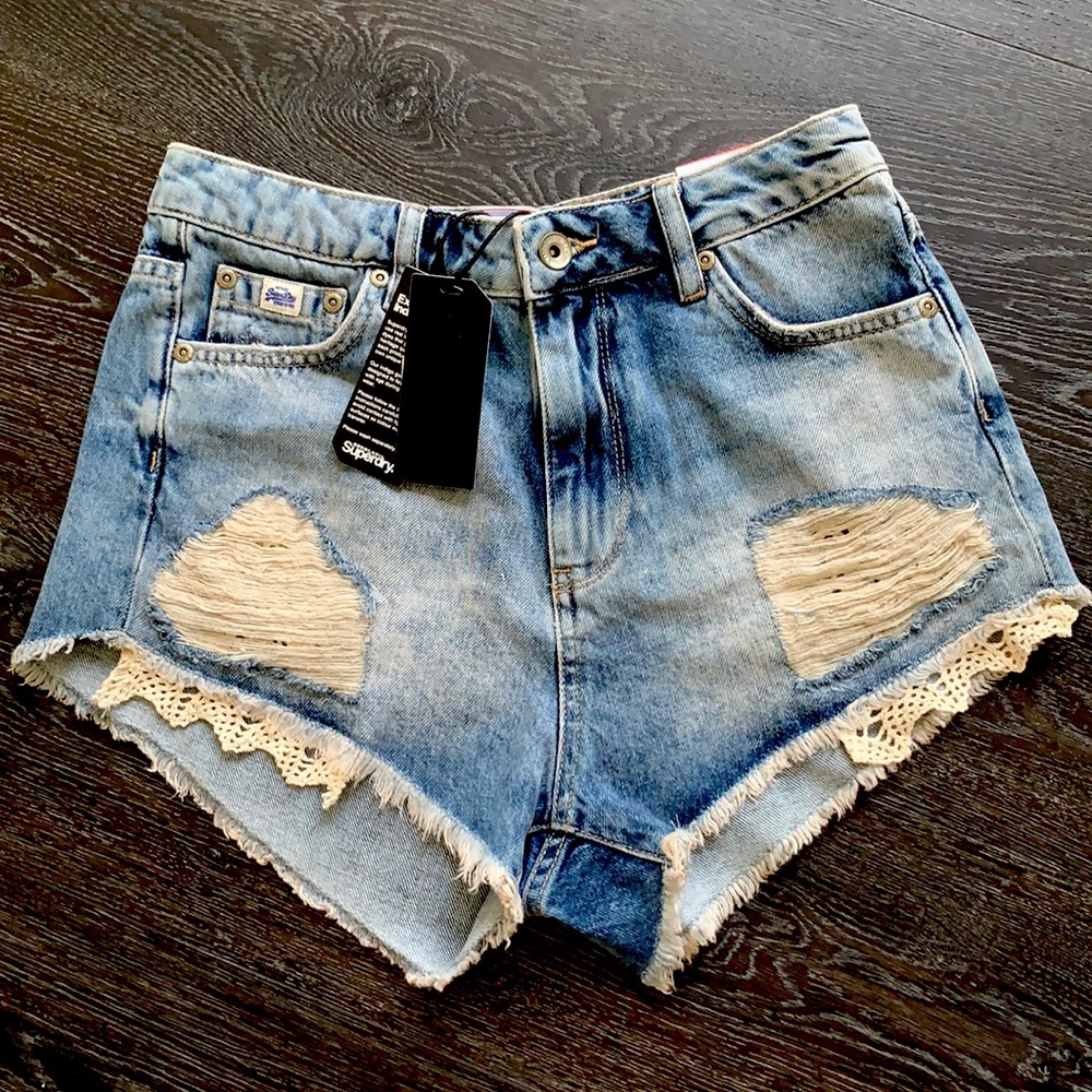 Superdry Eliza Cut off Short